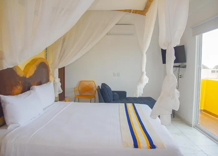 Hotel Happy