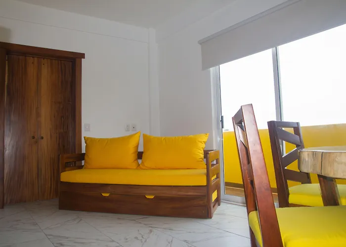 Happy Hotel Zihuatanejo